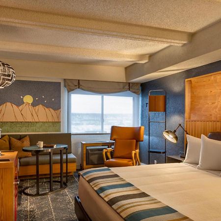Aviator Hotel Anchorage Buitenkant foto